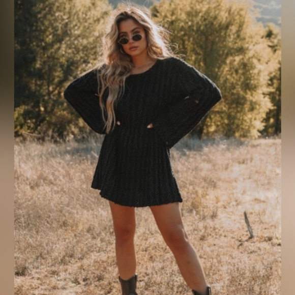 PEACH LOVE CALIFORNIA Black Flare Bell Sleeves Mini Sweater Dress - Picture 7 of 7